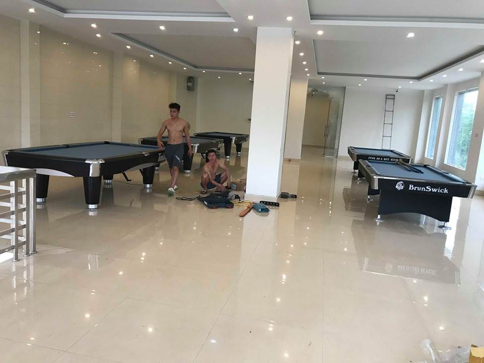 Billiards Đức Tình lắp đặt 3 bàn 9017 tonardo vs 2 bàn 9018 gralit việt tại nhà Anh Phi xóm NHỊ TỨ – XÃ TÂN THÀNH – HUYỆN YÊN THÀNH – TỈNH NGHỆ AN